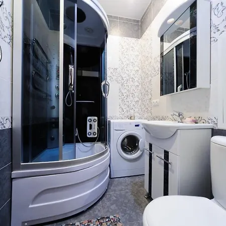 On Romanovakaya Sloboda 10 Apartment *