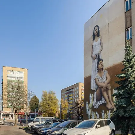 On Romanovakaya Sloboda 10 * Mińsk