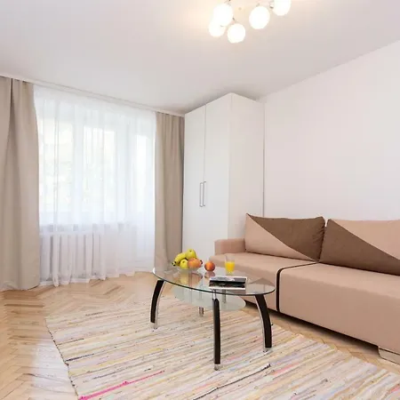 Apartment On Romanovakaya Sloboda 10 *