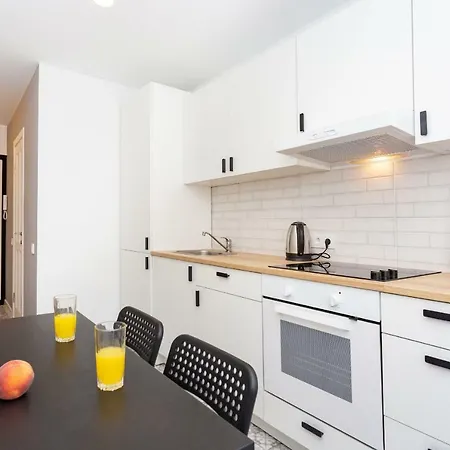 Apartament On Romanovakaya Sloboda 10 *